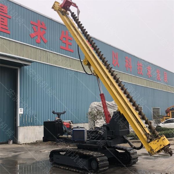直銷光伏履帶鉆孔機，螺旋光伏鉆孔機